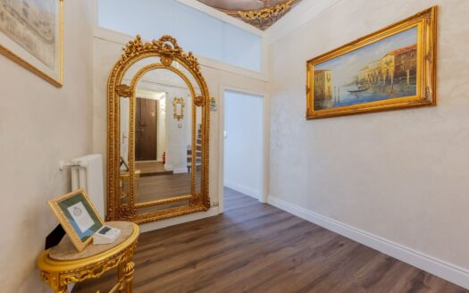 APPARTAMENTO RISTRUTTURATO CON FOSSE SETTICHE